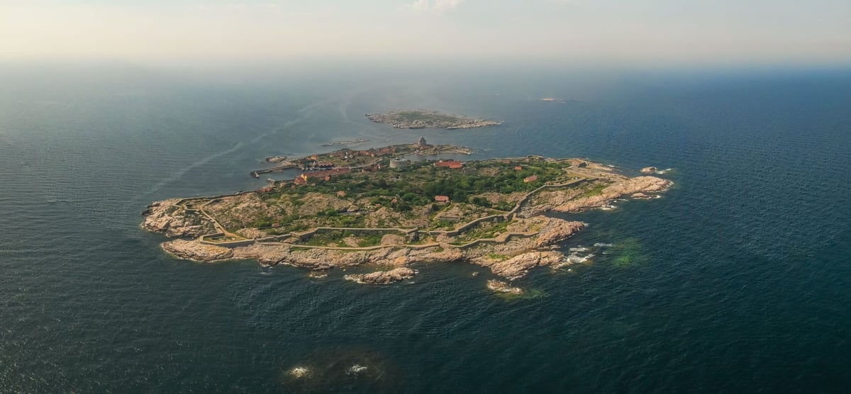 Panorama uitzicht over Christiansø eiland en zee
