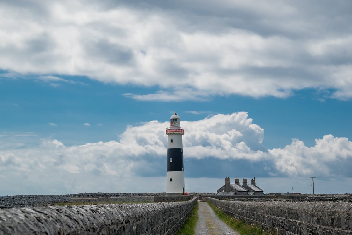 Inis Oírr vuurtoren 1857 Atlantische Oceaan uitzicht