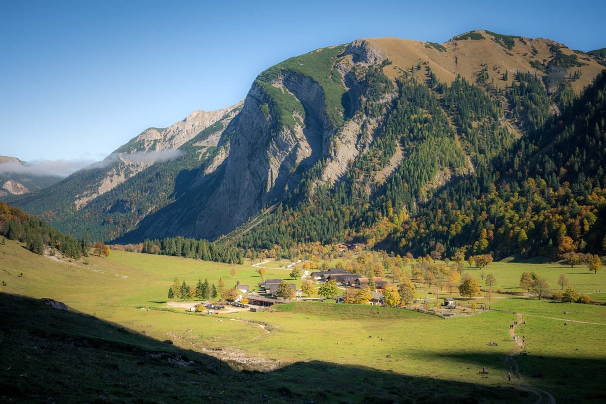 Laat herfstlicht Ahornboden vallei oktober