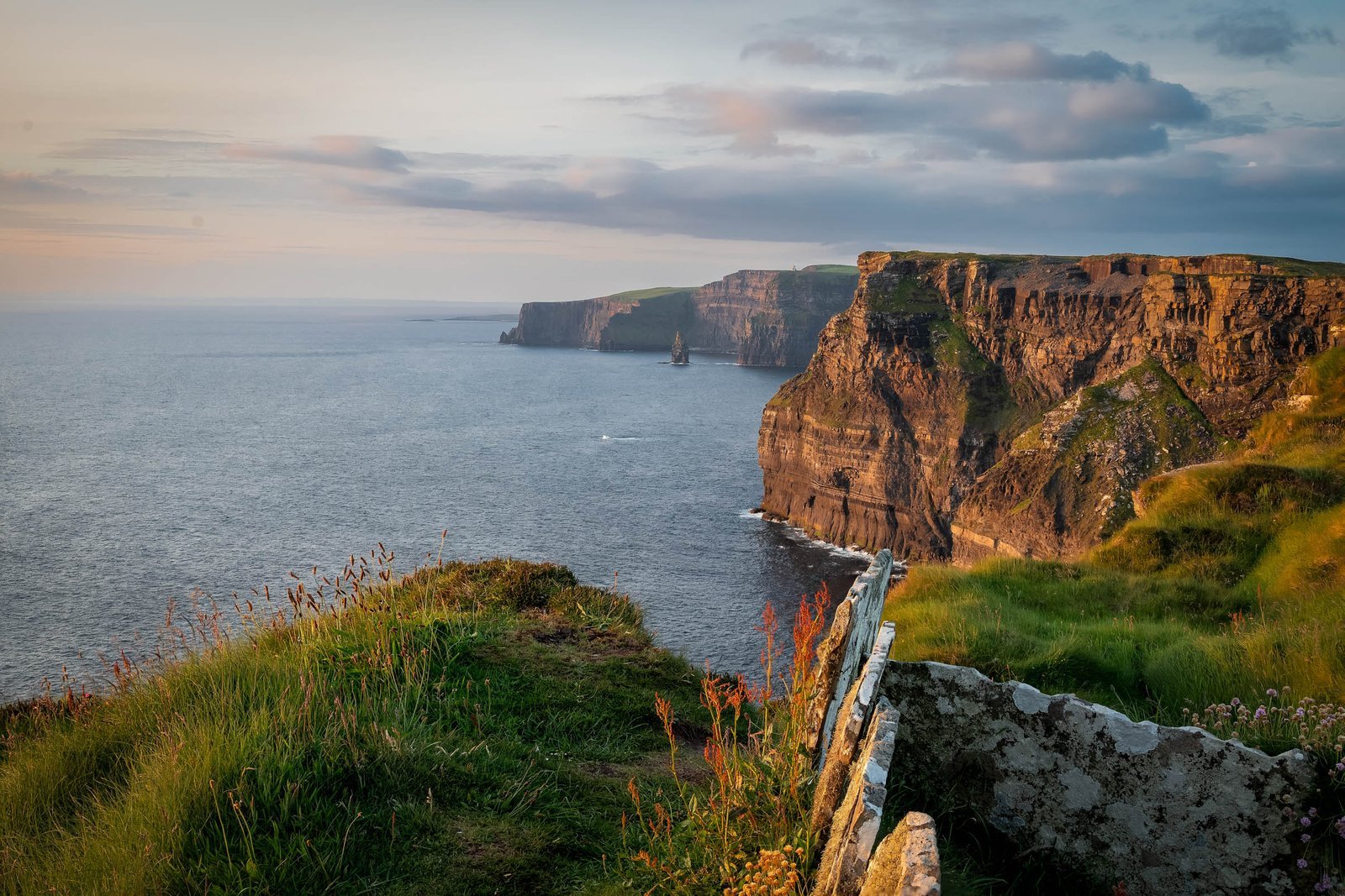 Cliffs of Moher: Wandelen, Fotografie en Praktische Tips voor County Clare