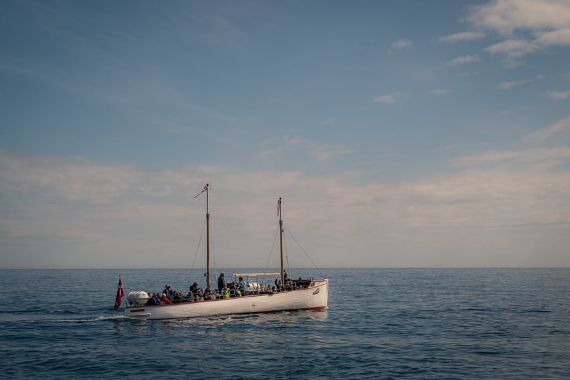 M/S Thor historisch houten schip bij Gudhjem haven