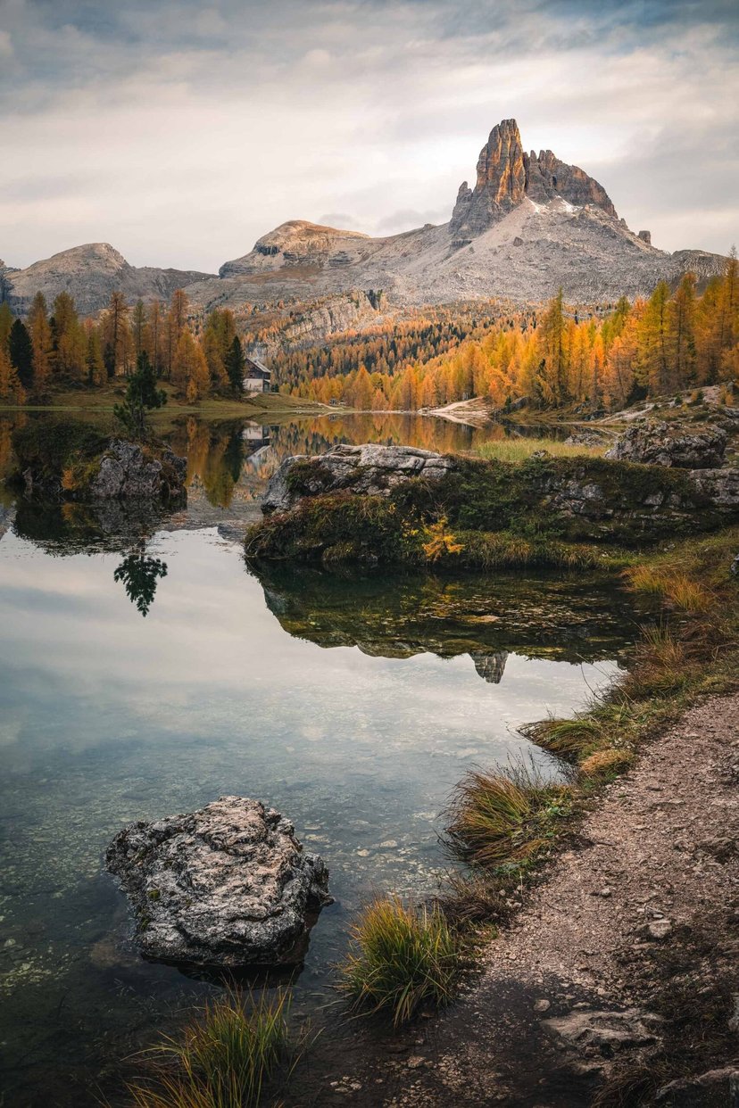 Croda da Lago reflectie