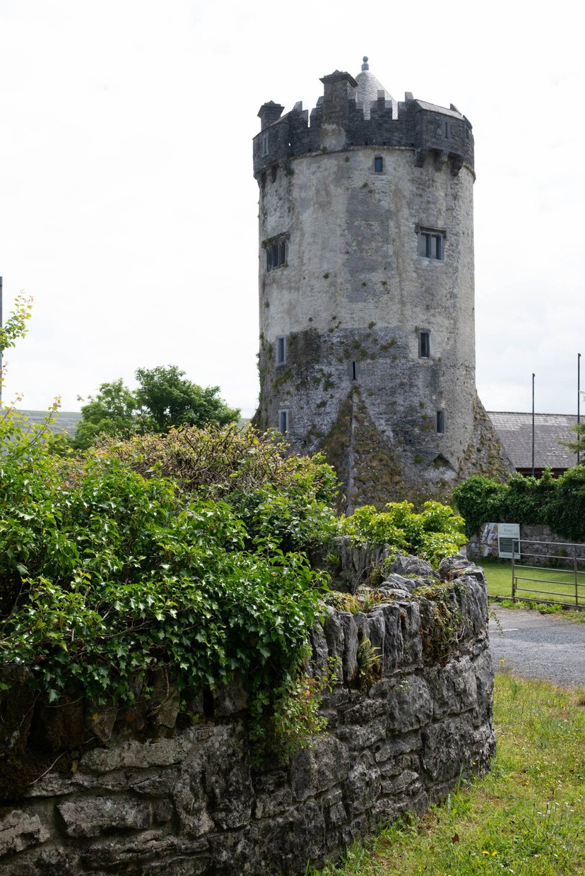Stenen muur Burren traditioneel landschap
