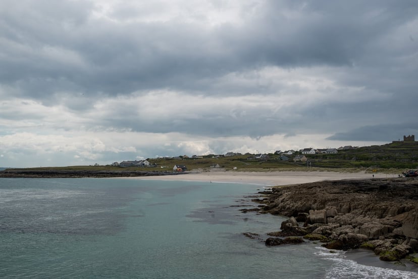 Inisheer strand turquoise water